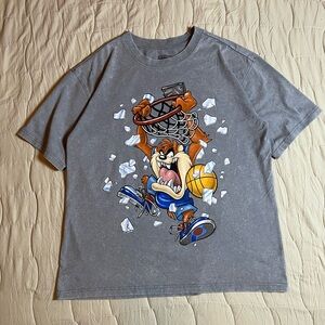 Looney Tunes Taz Manía T-Shirt Basketball Dunk Size Medium Front & Back Graphic